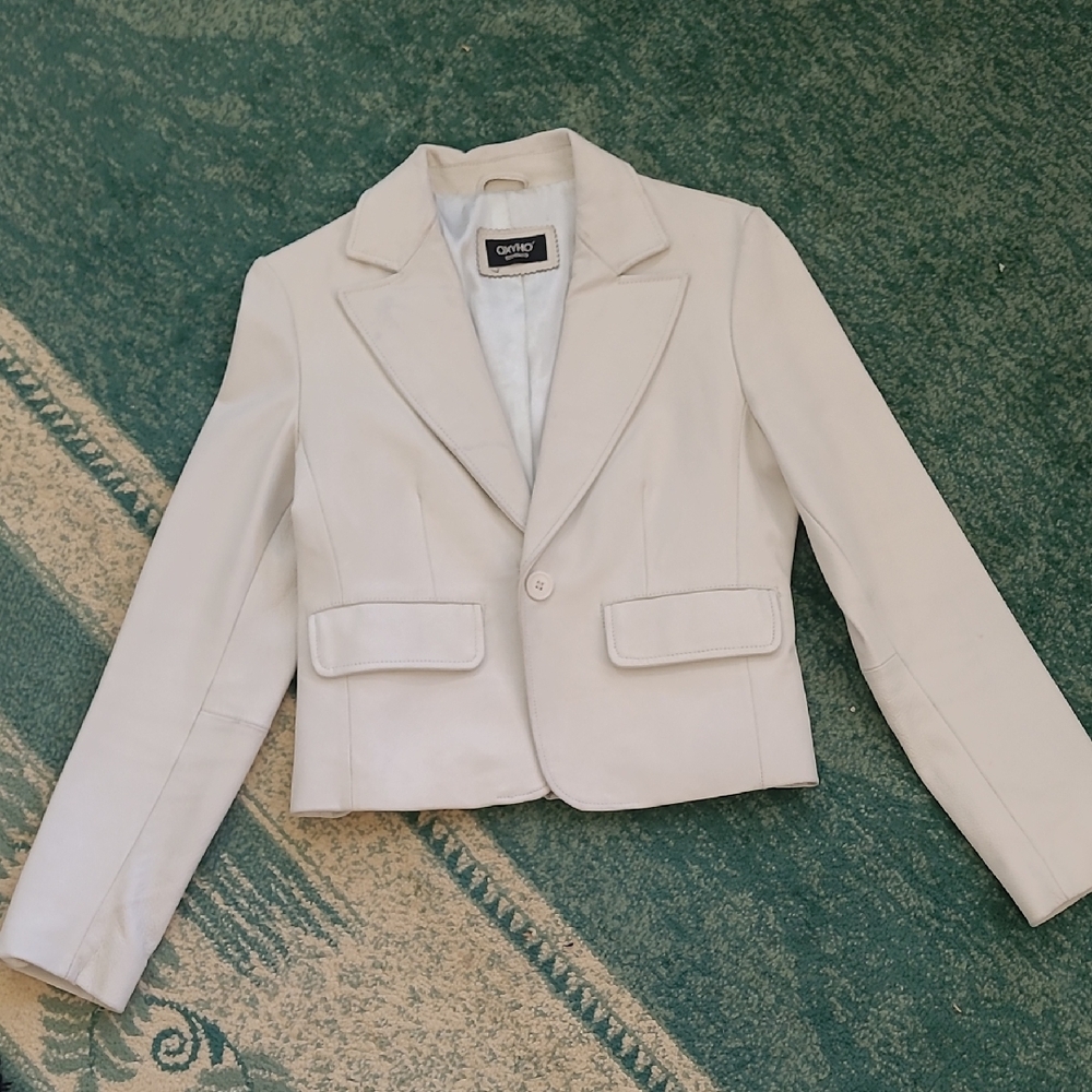 Oxyho Elegant Cream Blazer for Women